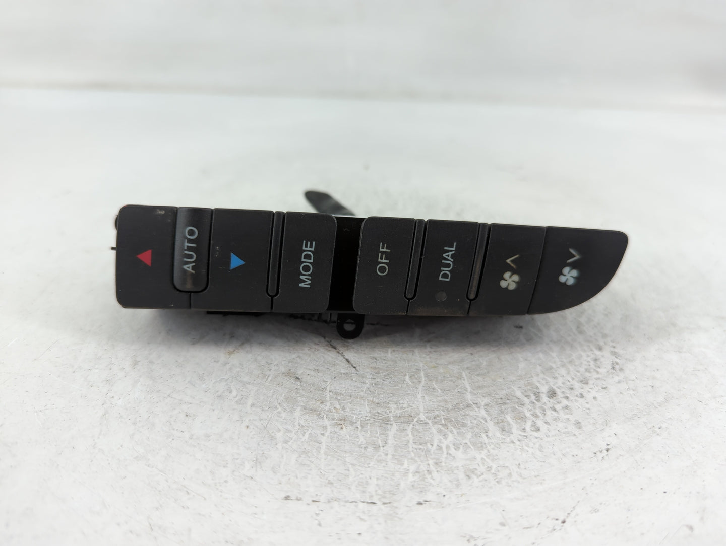 2004-2008 Acura Tl Climate Control Module Temperature AC/Heater Replacement P/N:M24722 Fits Fits 2004 2005 2006 2007 2008 OEM Used Auto Parts - Oemusedautoparts1.com