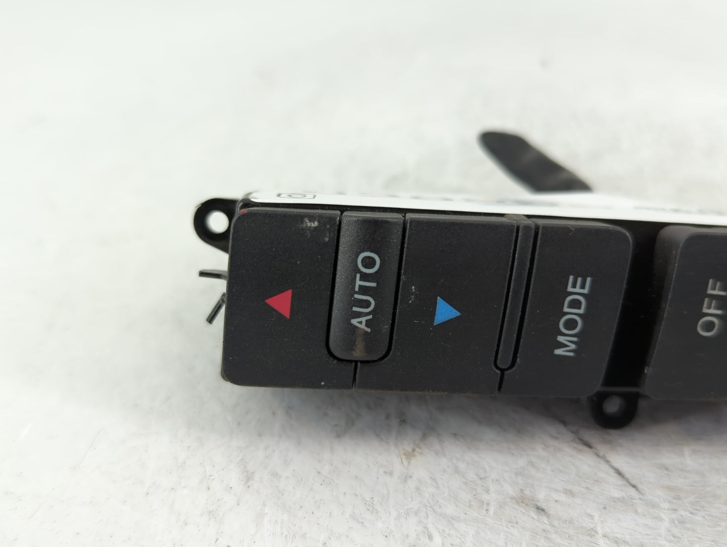 2004-2008 Acura Tl Climate Control Module Temperature AC/Heater Replacement P/N:M24722 Fits Fits 2004 2005 2006 2007 2008 OEM Used Auto Parts - Oemusedautoparts1.com