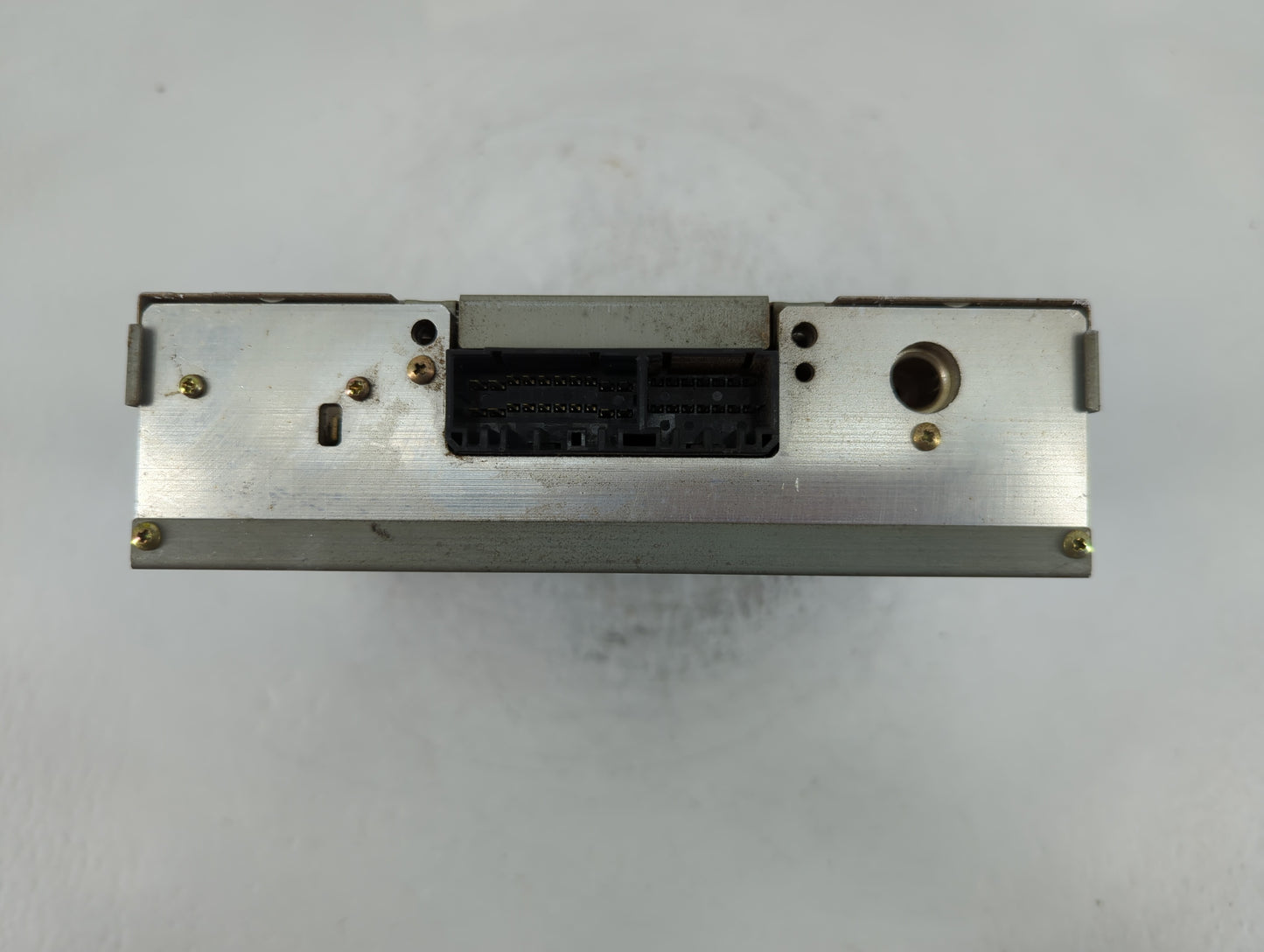 1998-2002 Honda Accord Radio AM FM Cd Player Receiver Replacement P/N:F91197303C 39100-S84-A020-M1 Fits OEM Used Auto Parts - Oemusedautoparts1.com