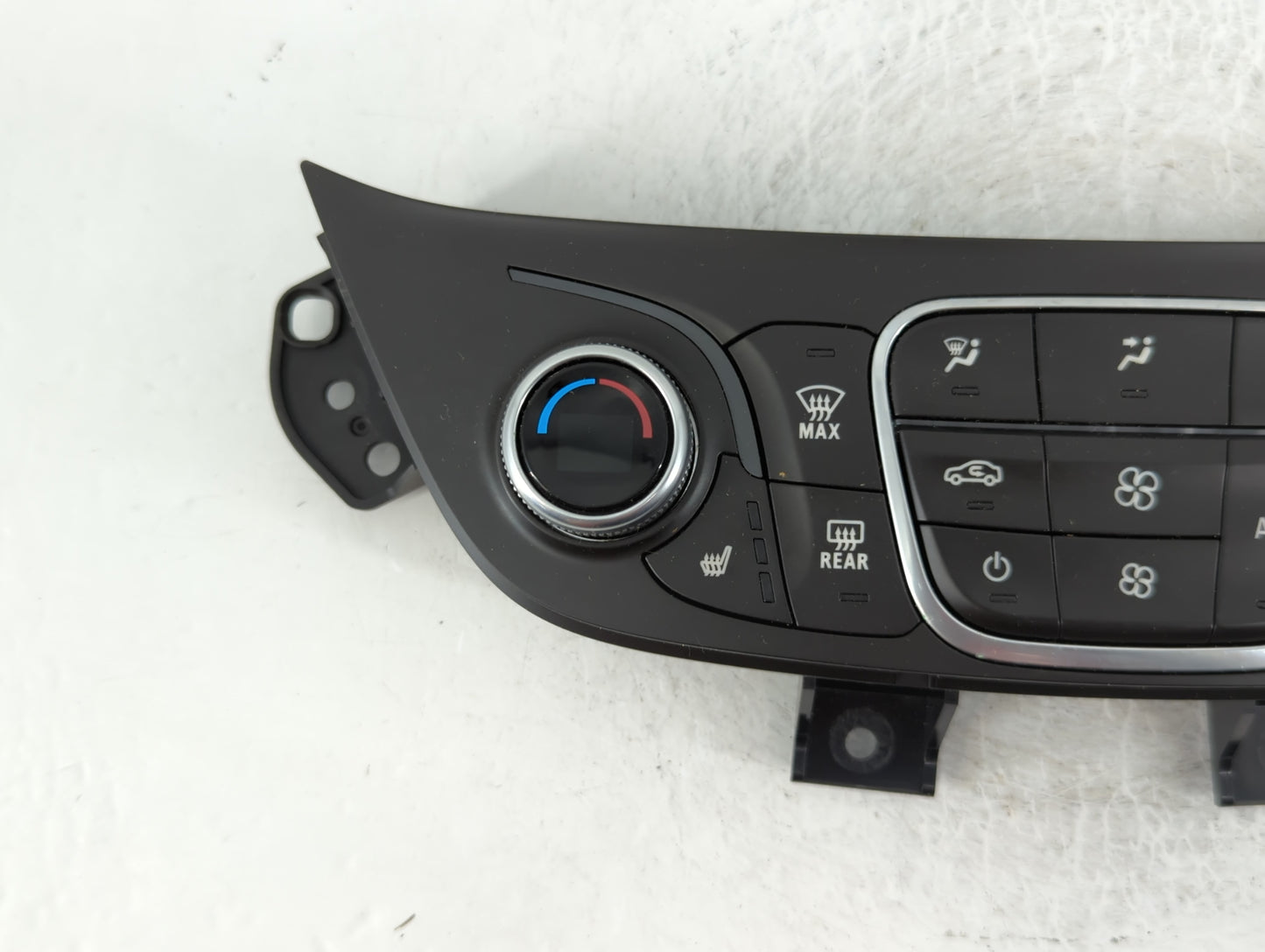 2018 Chevrolet Equinox Climate Control Module Temperature AC/Heater Replacement P/N:84175394 Fits OEM Used Auto Parts - Oemusedautoparts1.com