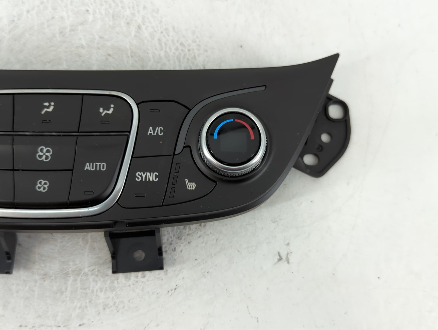 2018 Chevrolet Equinox Climate Control Module Temperature AC/Heater Replacement P/N:84175394 Fits OEM Used Auto Parts - Oemusedautoparts1.com