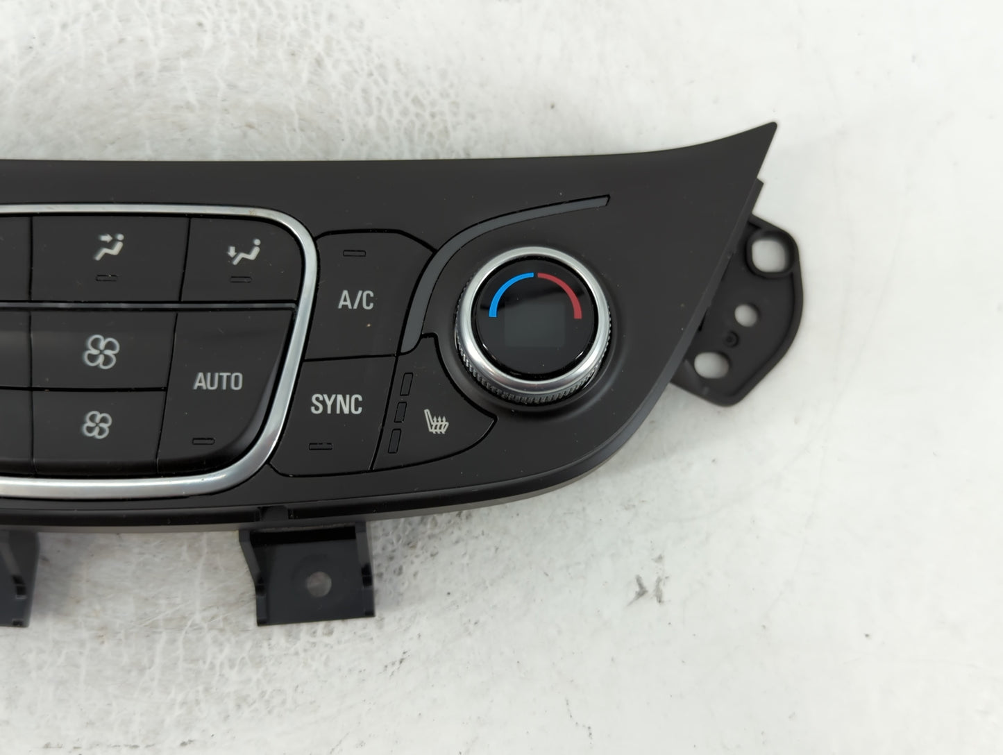 2018 Chevrolet Equinox Climate Control Module Temperature AC/Heater Replacement P/N:84175394 Fits OEM Used Auto Parts - Oemusedautoparts1.com