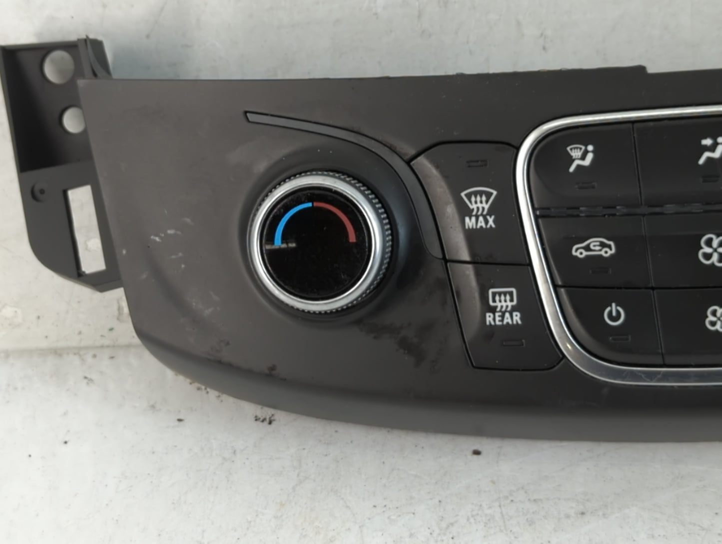 2018-2022 Chevrolet Traverse Climate Control Module Temperature AC/Heater Replacement P/N:84344401 Fits OEM Used Auto Parts - Oemusedautoparts1.com