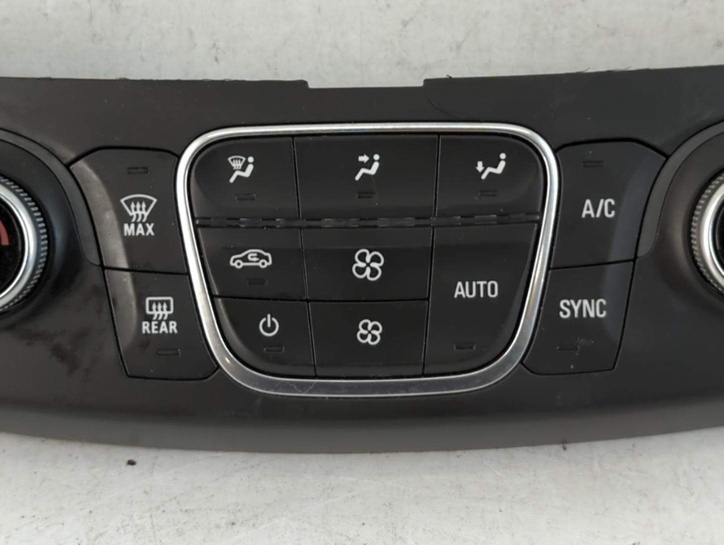 2018-2022 Chevrolet Traverse Climate Control Module Temperature AC/Heater Replacement P/N:84344401 Fits OEM Used Auto Parts - Oemusedautoparts1.com