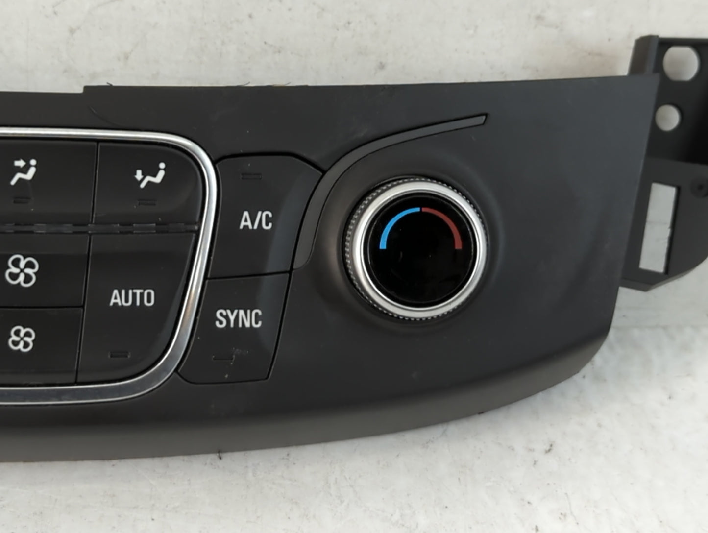 2018-2022 Chevrolet Traverse Climate Control Module Temperature AC/Heater Replacement P/N:84344401 Fits OEM Used Auto Parts - Oemusedautoparts1.com