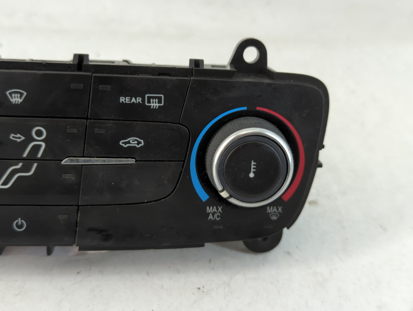 2015-2018 Ford Focus Climate Control Module Temperature AC/Heater Replacement P/N:F1ET-19980-JJ Fits Fits 2015 2016 2017 2018 OEM Used Auto Parts - Oemusedautoparts1.com