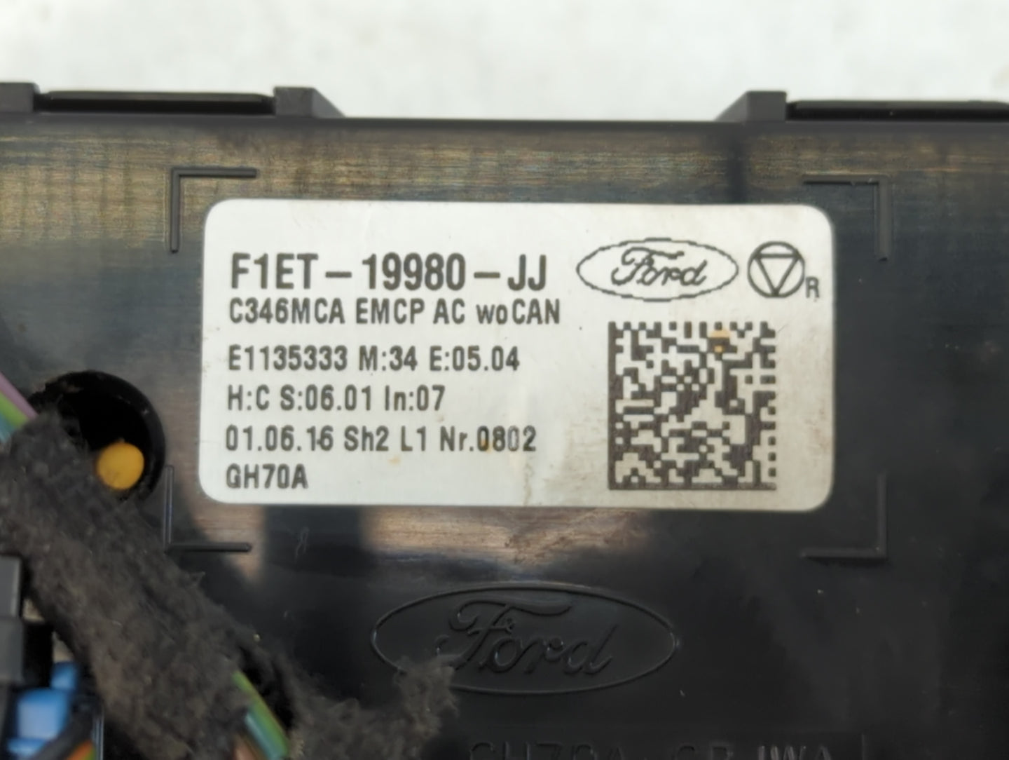 2015-2018 Ford Focus Climate Control Module Temperature AC/Heater Replacement P/N:F1ET-19980-JJ Fits Fits 2015 2016 2017 2018 OEM Used Auto Parts - Oemusedautoparts1.com