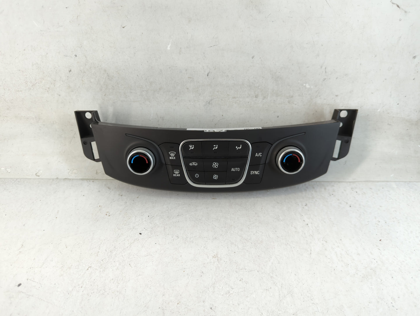 2018-2022 Chevrolet Traverse Climate Control Module Temperature AC/Heater Replacement P/N:84344401 Fits OEM Used Auto Parts - Oemusedautoparts1.com