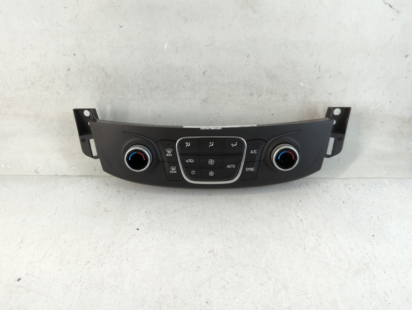 2018-2022 Chevrolet Traverse Climate Control Module Temperature AC/Heater Replacement P/N:84344401 Fits OEM Used Auto Parts - Oemusedautoparts1.com