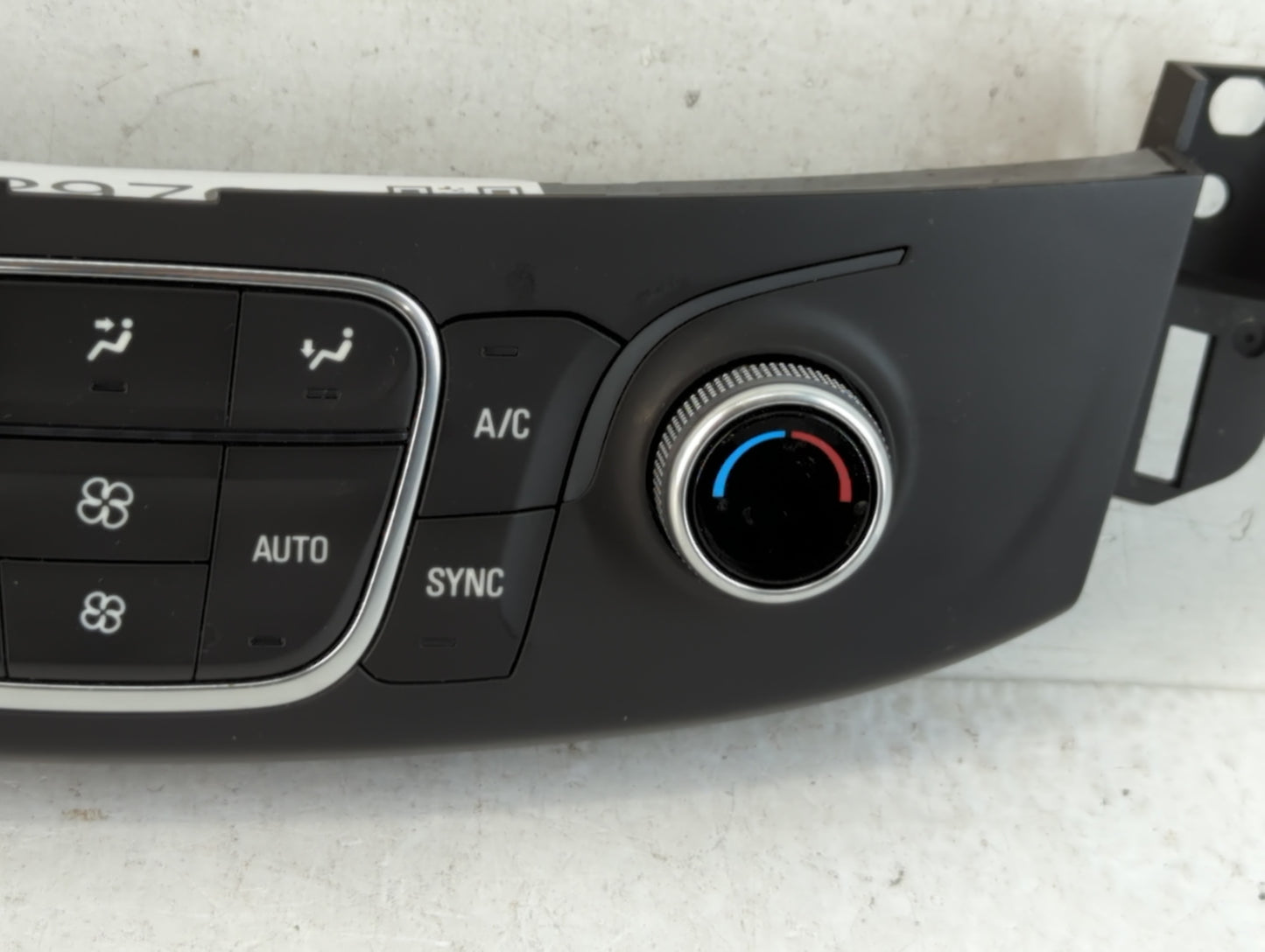 2018-2022 Chevrolet Traverse Climate Control Module Temperature AC/Heater Replacement P/N:84344401 Fits OEM Used Auto Parts - Oemusedautoparts1.com