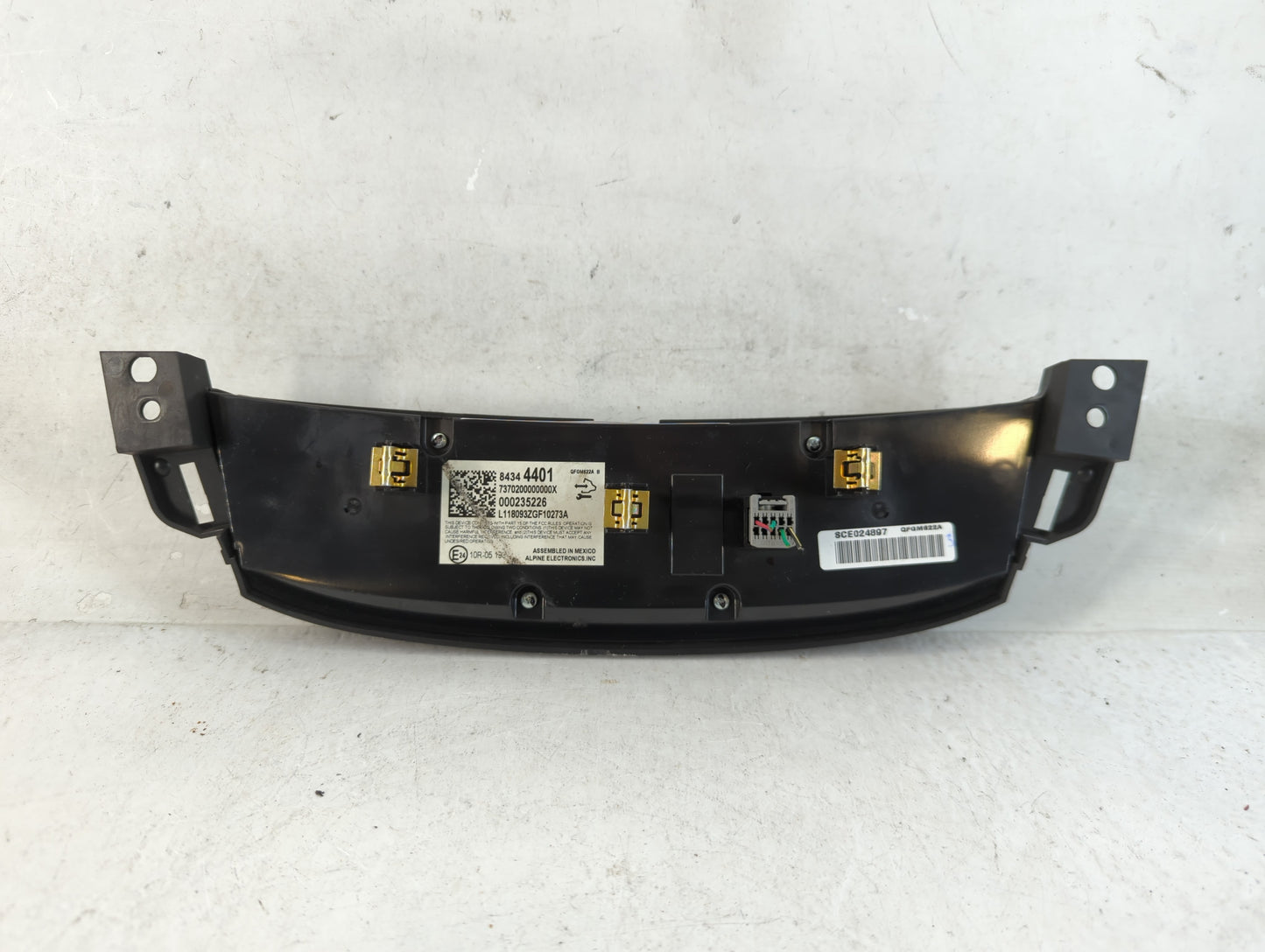 2018-2022 Chevrolet Traverse Climate Control Module Temperature AC/Heater Replacement P/N:84344401 Fits OEM Used Auto Parts - Oemusedautoparts1.com