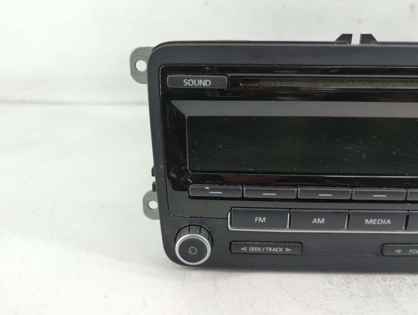 2012-2016 Volkswagen Beetle Radio AM FM Cd Player Receiver Replacement P/N:1K0 035 164 D Fits Fits 2011 2012 2013 2014 2015 2016 OEM Used Auto Parts - Oemusedautoparts1.com