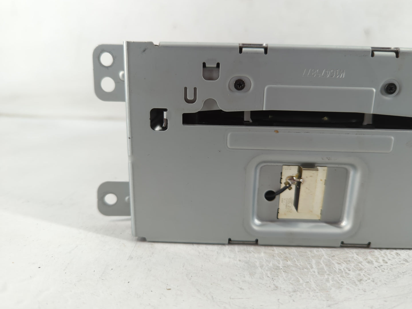 2016 Chevrolet Malibu Limited Radio AM FM Cd Player Receiver Replacement P/N:23284461 Fits Fits 2014 2015 OEM Used Auto Parts - Oemusedautoparts1.com