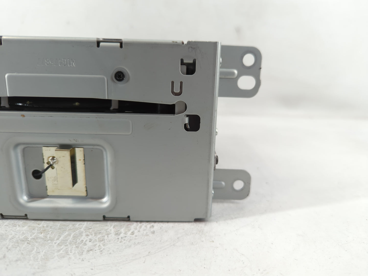 2016 Chevrolet Malibu Limited Radio AM FM Cd Player Receiver Replacement P/N:23284461 Fits Fits 2014 2015 OEM Used Auto Parts - Oemusedautoparts1.com