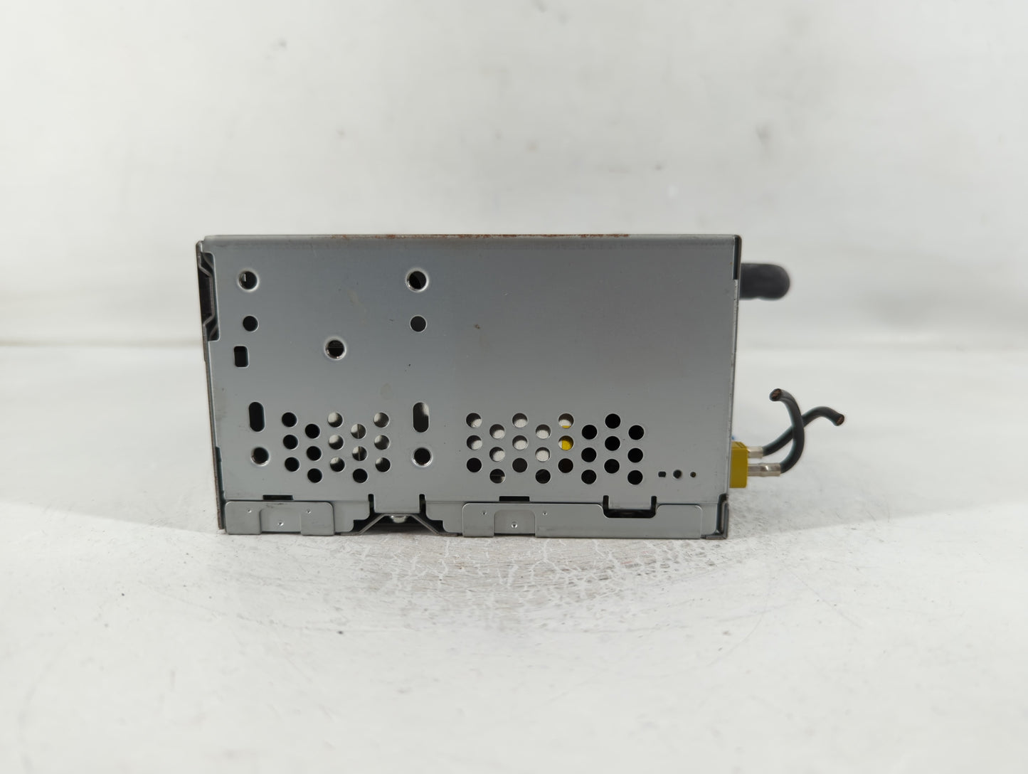 2014 Ford Explorer Radio AM FM Cd Player Receiver Replacement P/N:EB5T-19C107-EA Fits OEM Used Auto Parts - Oemusedautoparts1.com