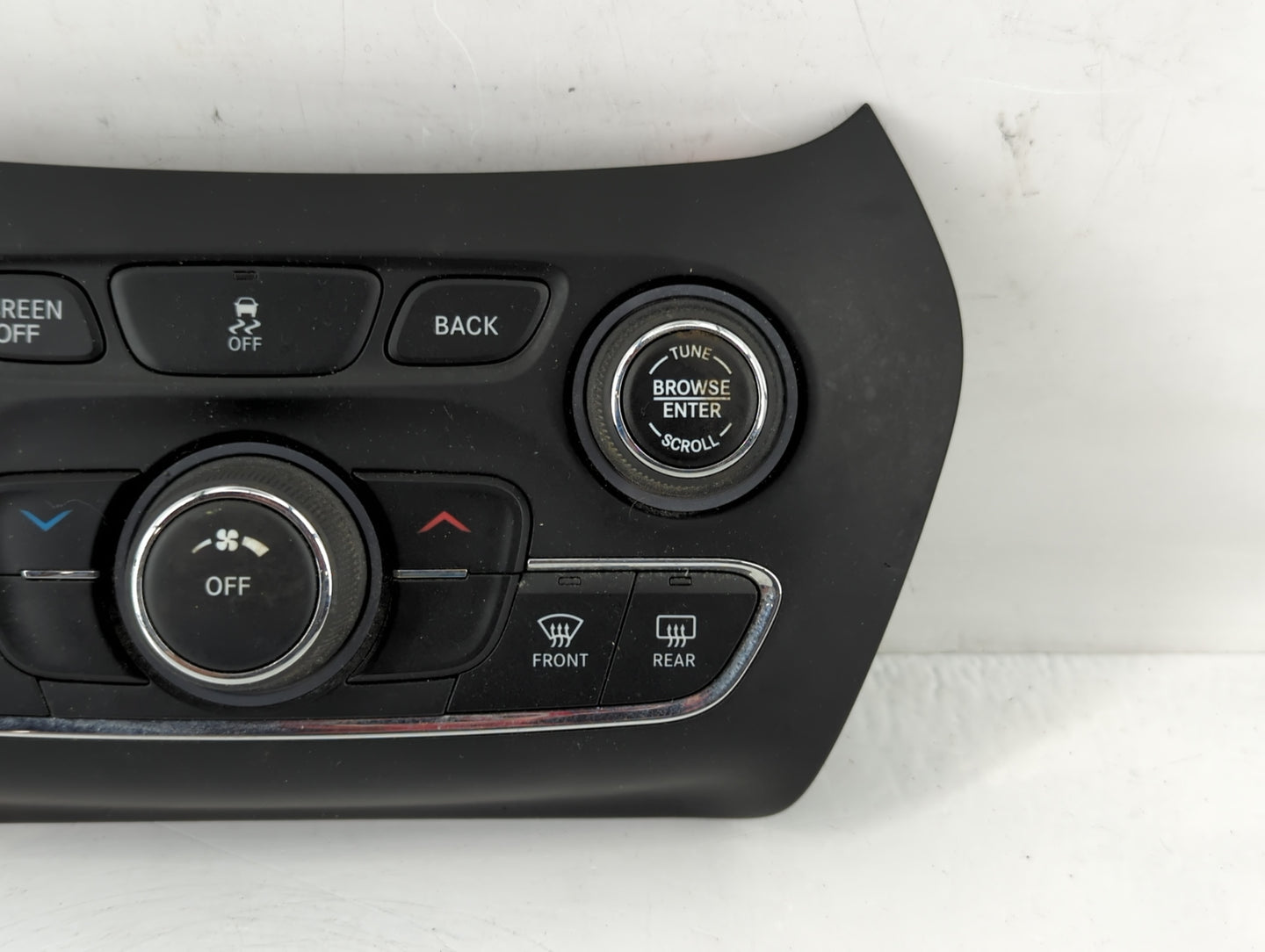2015-2018 Jeep Cherokee Climate Control Module Temperature AC/Heater Replacement P/N:68293521AC Fits Fits 2015 2016 2017 2018 OEM Used Auto Parts - Oemusedautoparts1.com