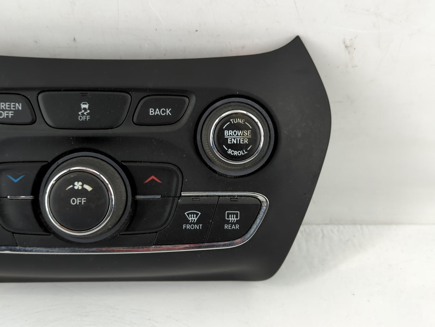 2015-2018 Jeep Cherokee Climate Control Module Temperature AC/Heater Replacement P/N:68293521AC Fits Fits 2015 2016 2017 2018 OEM Used Auto Parts - Oemusedautoparts1.com