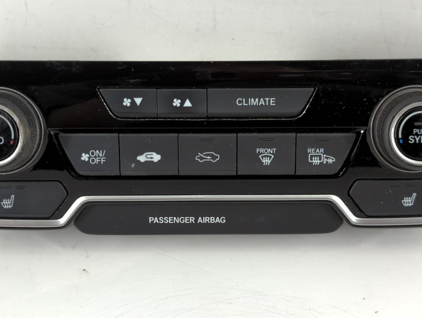 2017-2019 Honda Cr-V Climate Control Module Temperature AC/Heater Replacement P/N:79620TLAA413M1 Fits Fits 2017 2018 2019 OEM Used Auto Parts - Oemusedautoparts1.com