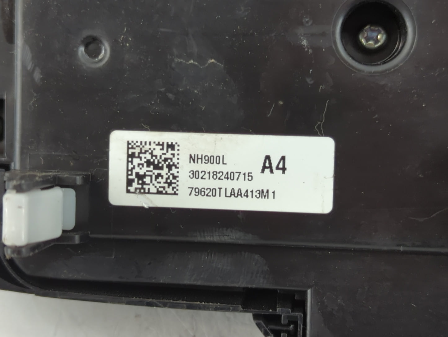 2017-2019 Honda Cr-V Climate Control Module Temperature AC/Heater Replacement P/N:79620TLAA413M1 Fits Fits 2017 2018 2019 OEM Used Auto Parts - Oemusedautoparts1.com