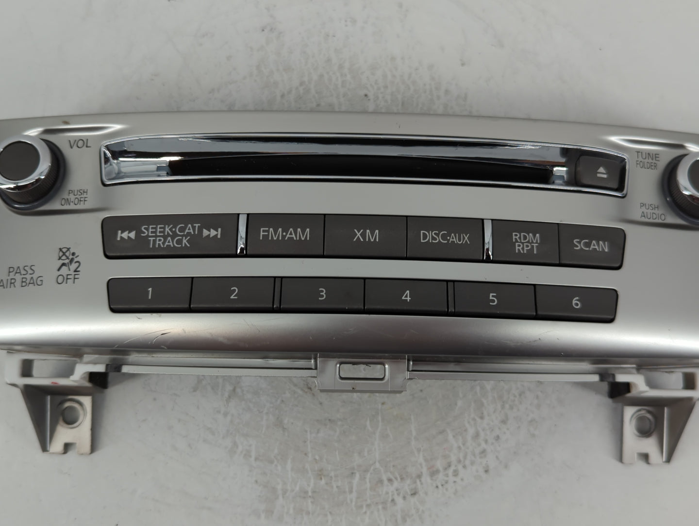 2014-2016 Infiniti Qx60 Radio AM FM Cd Player Receiver Replacement P/N:253913JA0A Fits Fits 2013 2014 2015 2016 OEM Used Auto Parts - Oemusedautoparts1.com