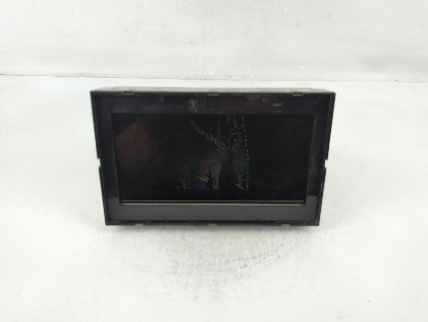 2004-2005 Nissan Maxima Information Display Screen - Oemusedautoparts1.com