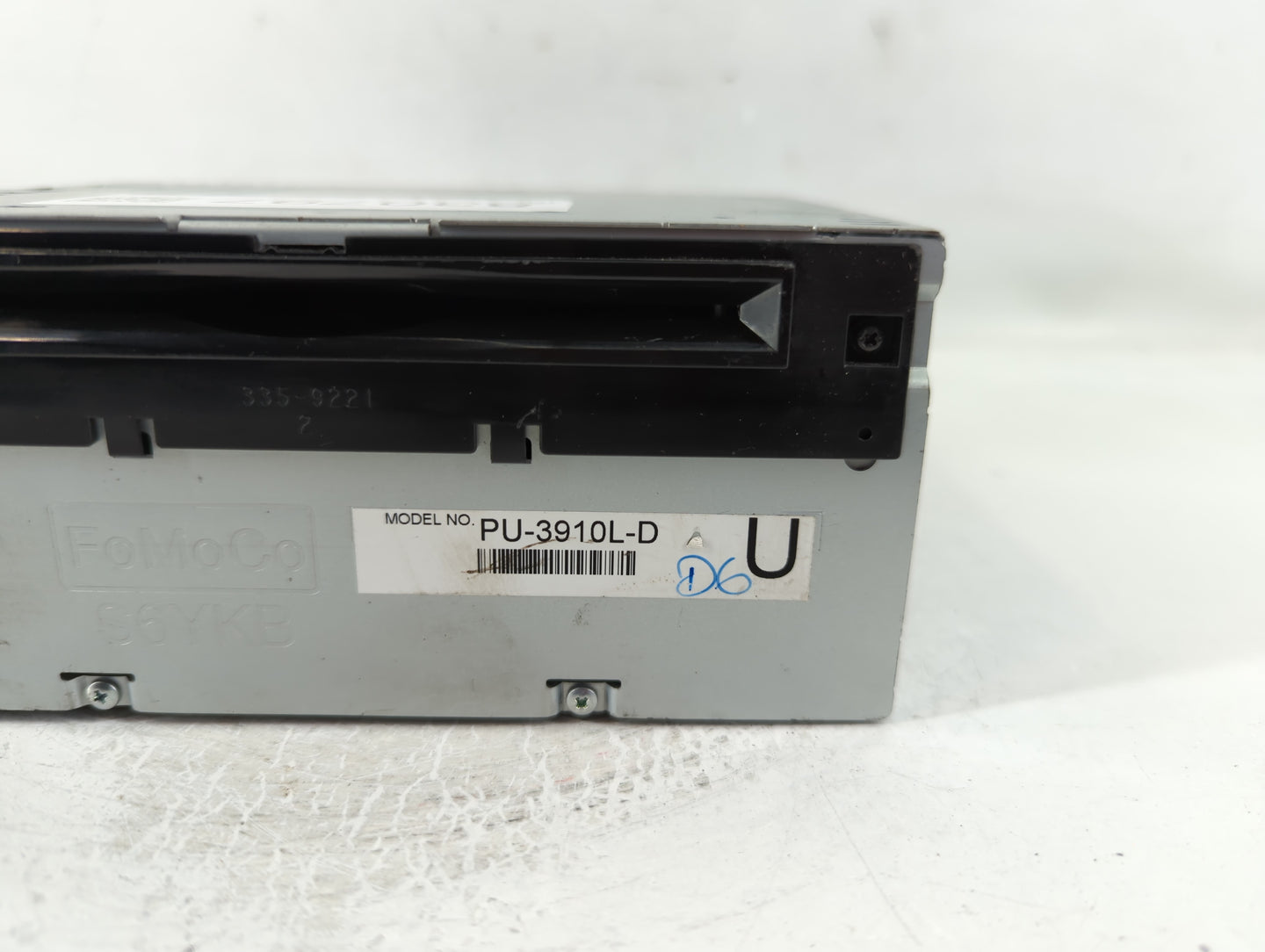 2014-2015 Ford Explorer Radio AM FM Cd Player Receiver Replacement P/N:EB5T-19C107-HA Fits Fits 2014 2015 OEM Used Auto Parts - Oemusedautoparts1.com