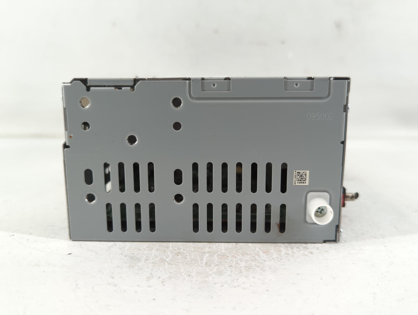 2019 Ford Fusion Radio AM FM Cd Player Receiver Replacement P/N:CQ-HJ16N0404MB Fits OEM Used Auto Parts - Oemusedautoparts1.com