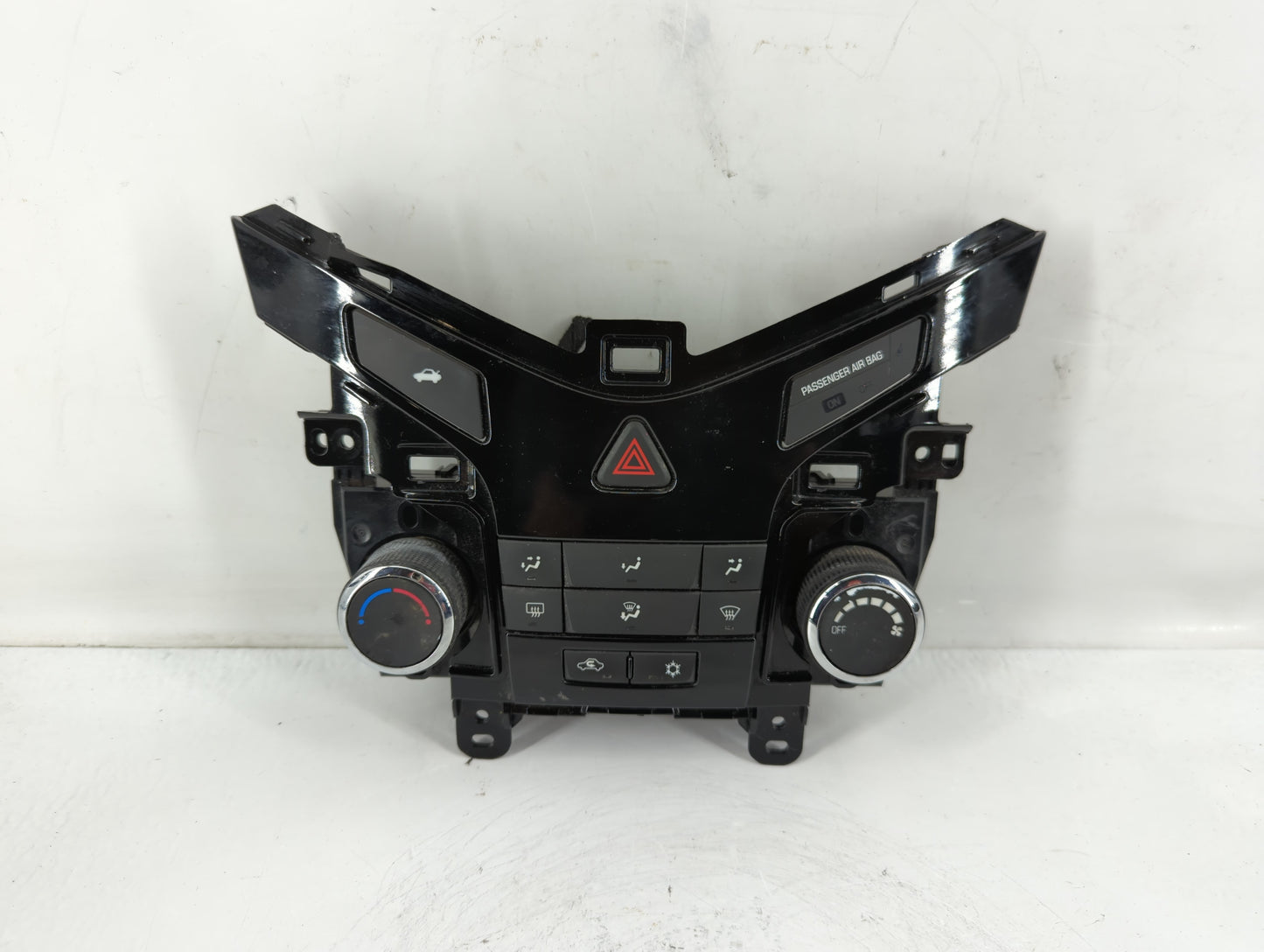 2012-2016 Chevrolet Cruze Climate Control Module Temperature AC/Heater Replacement P/N:95146207 Fits Fits 2012 2013 2014 2015 2016 OEM Used Auto Parts - Oemusedautoparts1.com