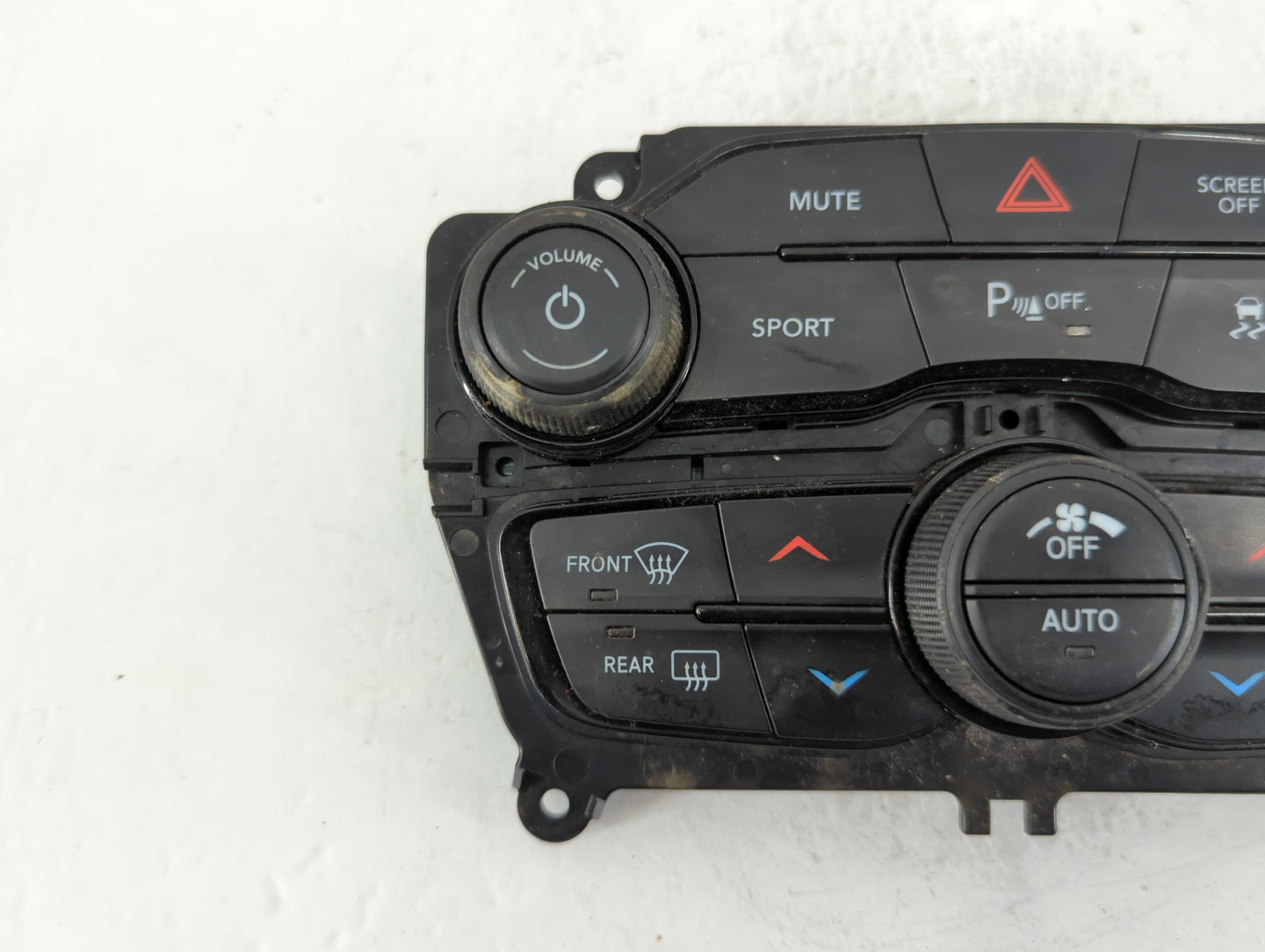 2017 Dodge Challenger Climate Control Module Temperature AC/Heater Replacement P/N:HH665656 3354380, 5PG682XGAE Fits OEM Used Auto Parts - Oemusedautoparts1.com