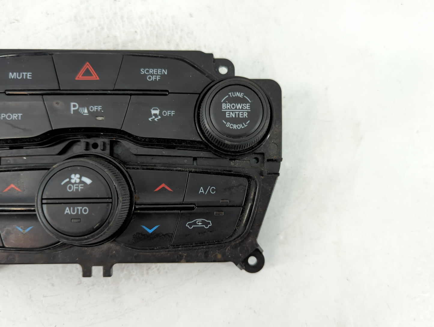 2017 Dodge Challenger Climate Control Module Temperature AC/Heater Replacement P/N:HH665656 3354380, 5PG682XGAE Fits OEM Used Auto Parts - Oemusedautoparts1.com