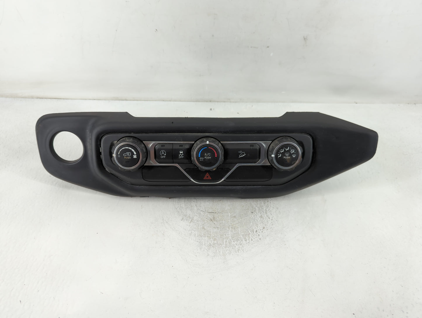 2014-2018 Jeep Wrangler Climate Control Module Temperature AC/Heater Replacement P/N:P6BE36DX0AC Fits OEM Used Auto Parts - Oemusedautoparts1.com