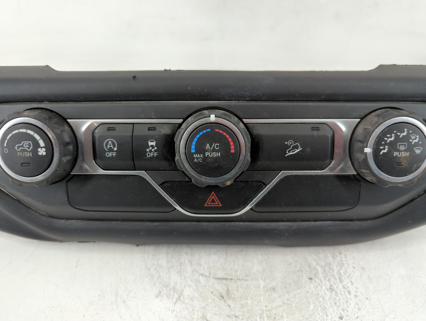 2014-2018 Jeep Wrangler Climate Control Module Temperature AC/Heater Replacement P/N:P6BE36DX0AC Fits OEM Used Auto Parts - Oemusedautoparts1.com
