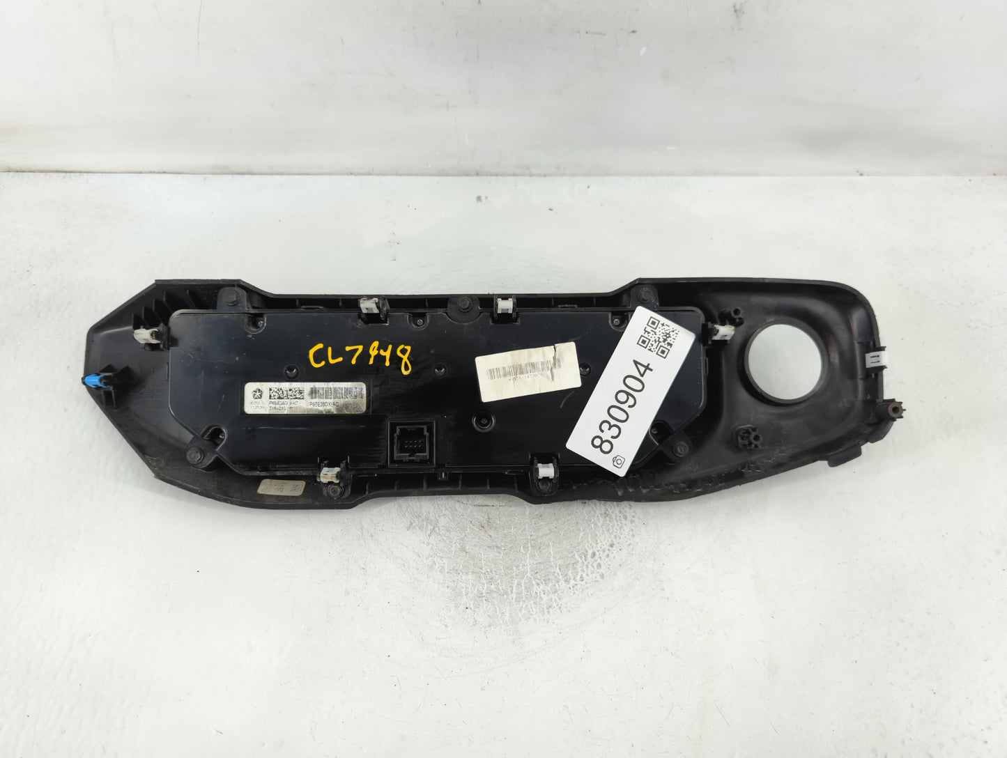 2014-2018 Jeep Wrangler Climate Control Module Temperature AC/Heater Replacement P/N:P6BE36DX0AC Fits OEM Used Auto Parts - Oemusedautoparts1.com