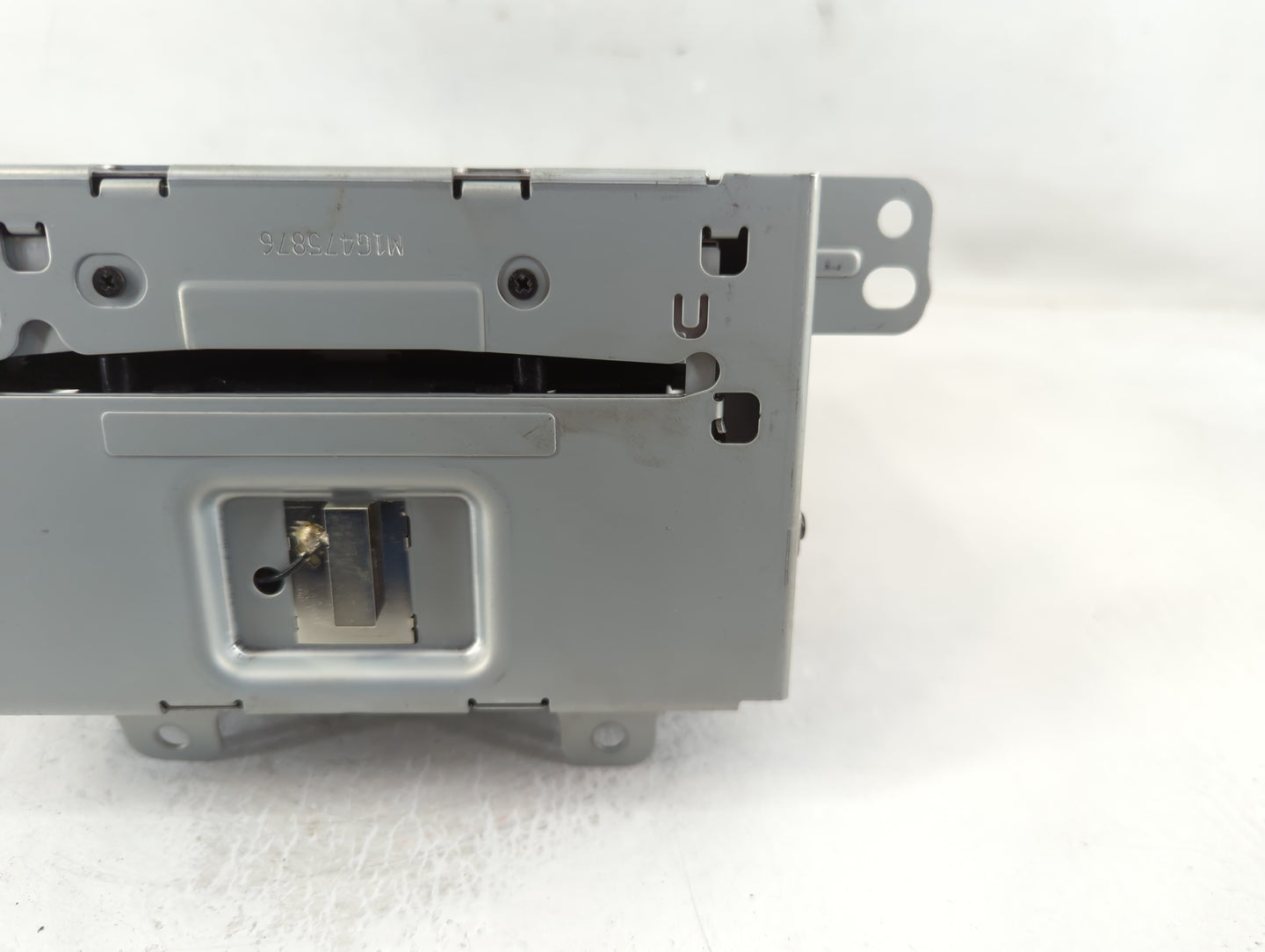 2015-2016 Buick Encore Radio AM FM Cd Player Receiver Replacement P/N:84022548 Fits Fits 2014 2015 2016 2017 OEM Used Auto Parts - Oemusedautoparts1.com