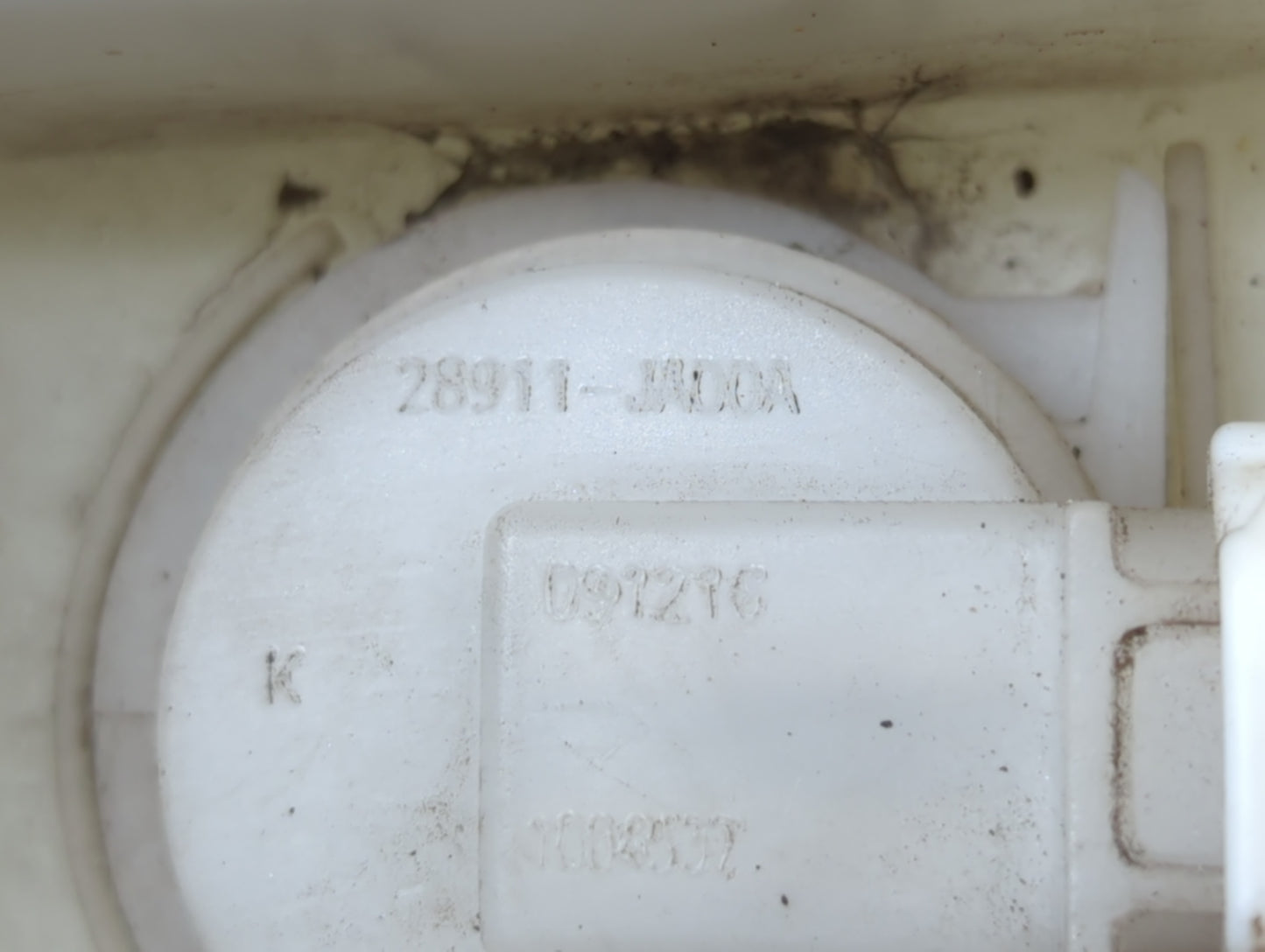 2007-2013 Nissan Altima Windshield Washer Fluid Reservoir Bottle Oem - Oemusedautoparts1.com