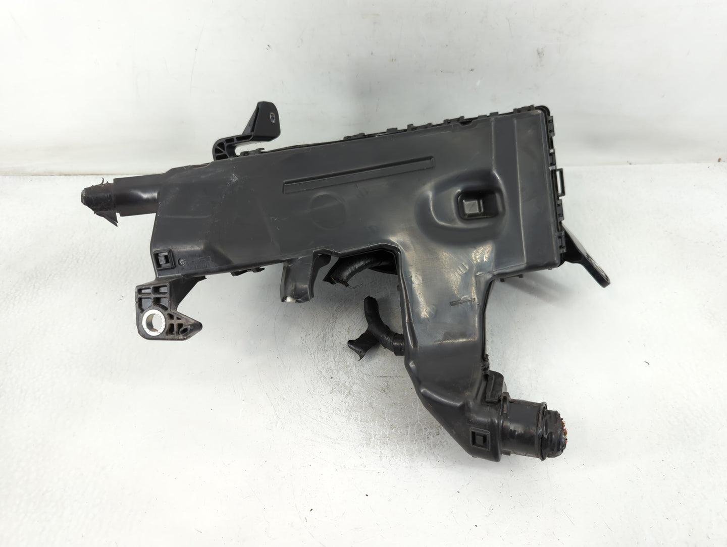 2012-2017 Toyota Camry Fusebox Fuse Box Panel Relay Module P/N:82662-06170 Fits Fits 2012 2013 2014 2015 2016 2017 OEM Used Auto Parts - Oemusedautoparts1.com