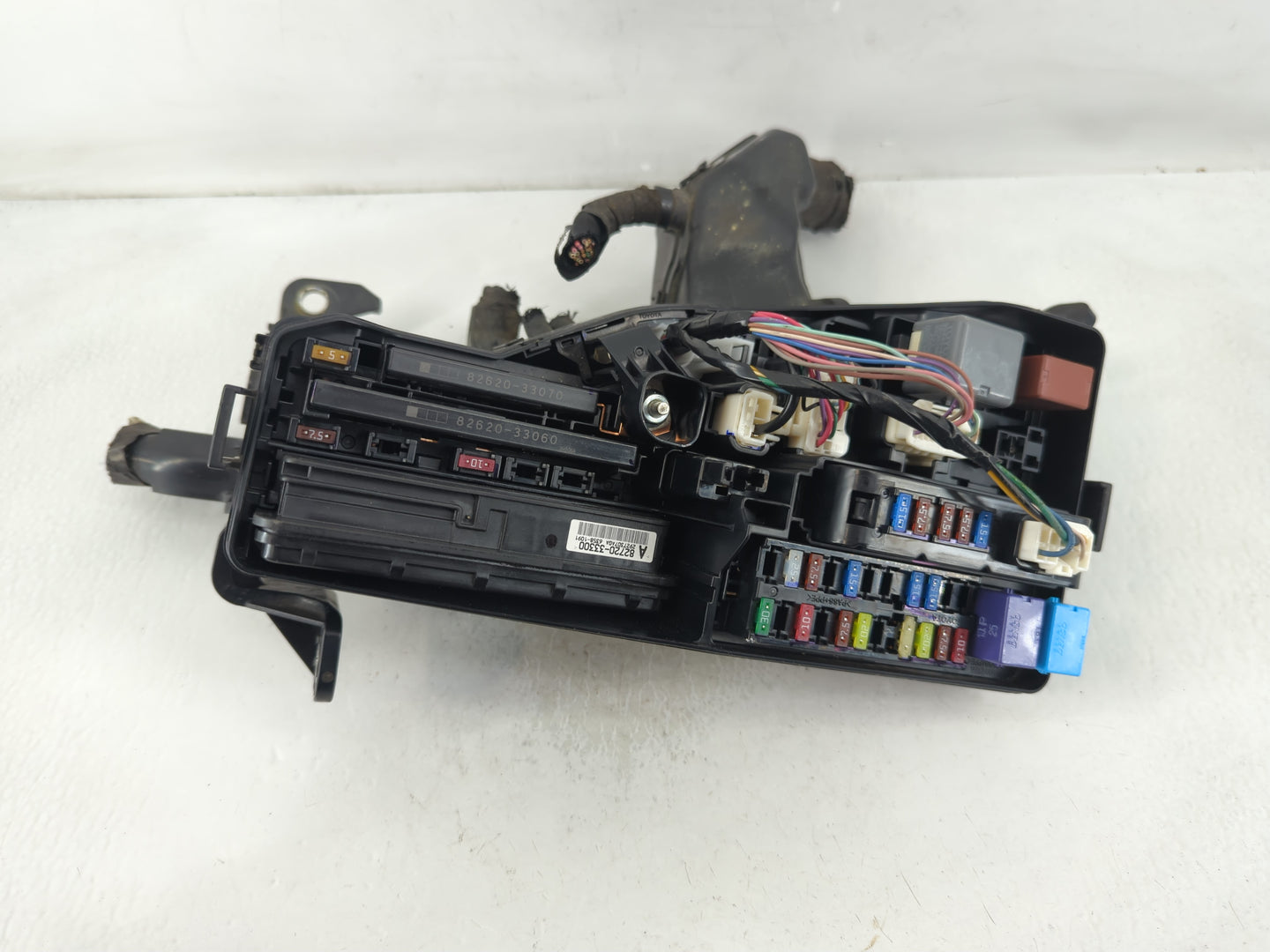 2012-2017 Toyota Camry Fusebox Fuse Box Panel Relay Module Fits Fits 2012 2013 2014 2015 2016 2017 OEM Used Auto Parts - Oemusedautoparts1.com