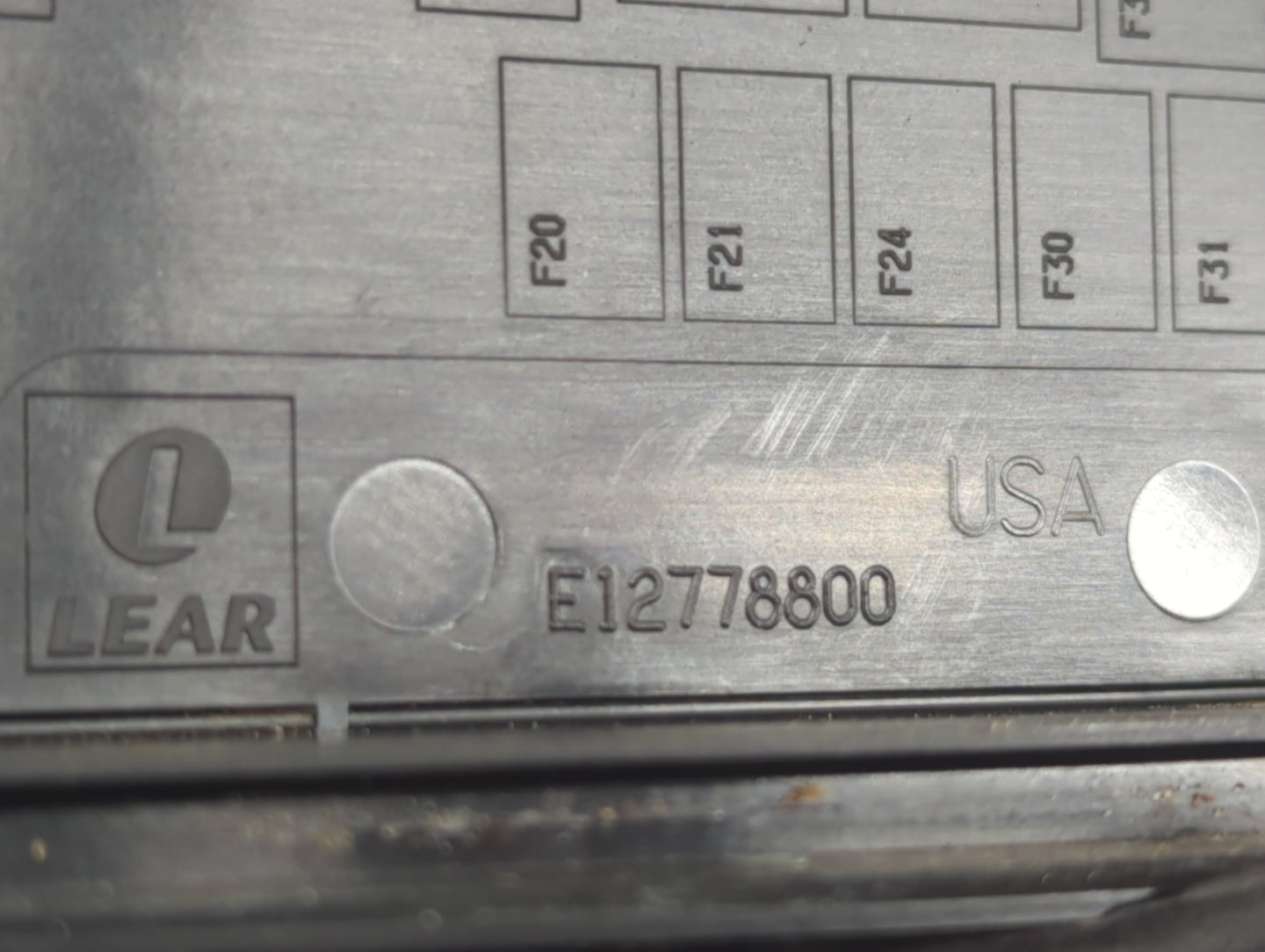 2019 Ford Escape Fusebox Fuse Box Panel Relay Module P/N:AV6T-14A067-AB E02345500 Fits OEM Used Auto Parts - Oemusedautoparts1.com