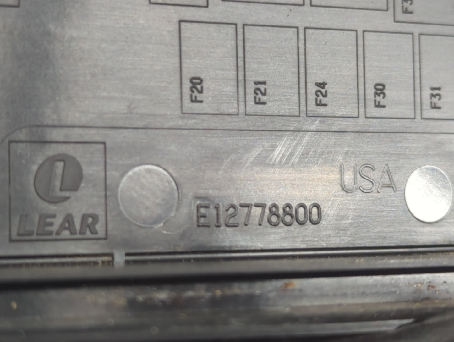2019 Ford Escape Fusebox Fuse Box Panel Relay Module P/N:AV6T-14A067-AB E02345500 Fits OEM Used Auto Parts - Oemusedautoparts1.com