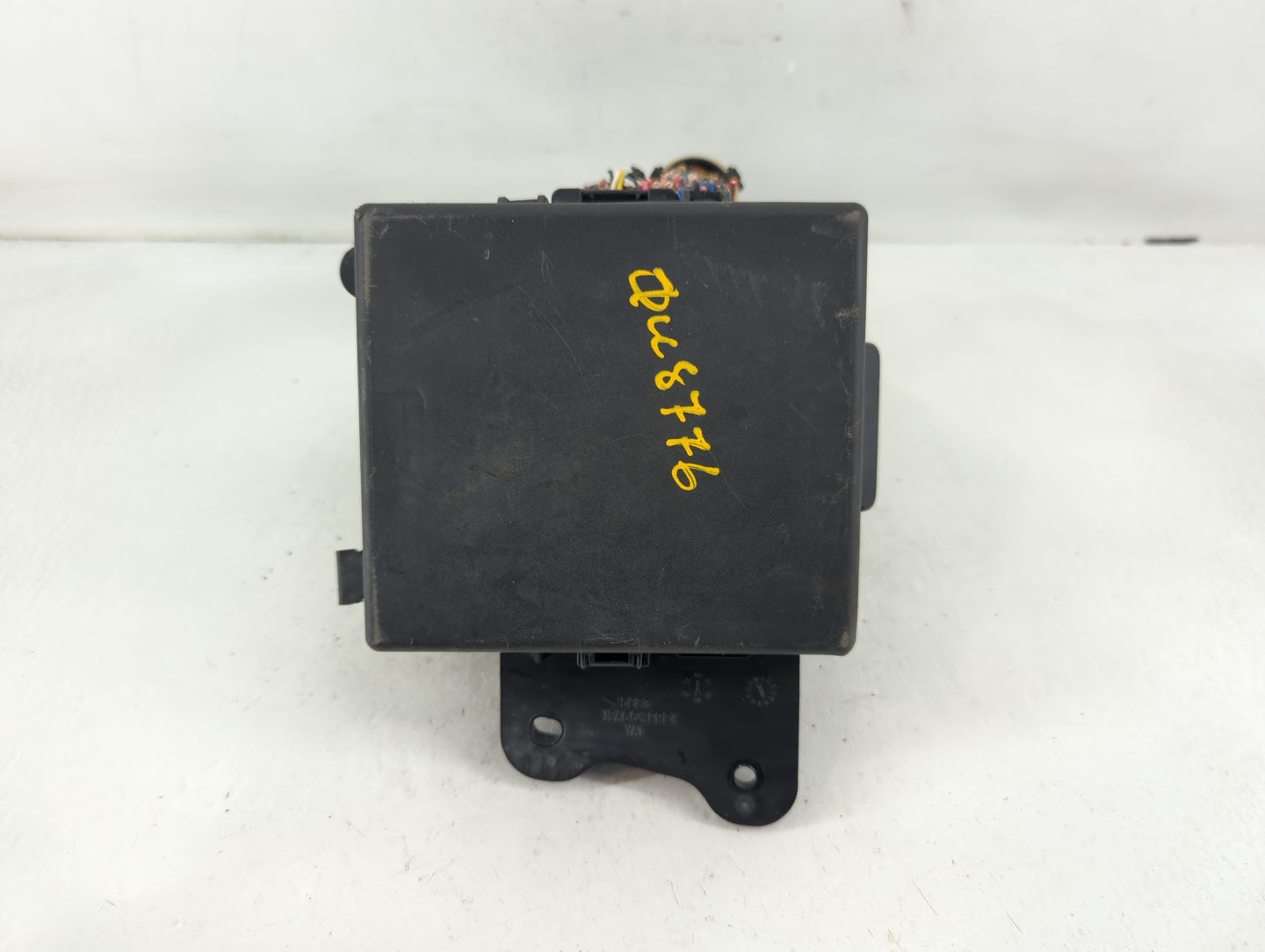 2006-2009 Suzuki Grand Vitara Fusebox Fuse Box Panel Relay Module P/N:8942 YA1 PP-TD10 Fits Fits 2006 2007 2008 2009 OEM Used Auto Parts - Oemusedautoparts1.com