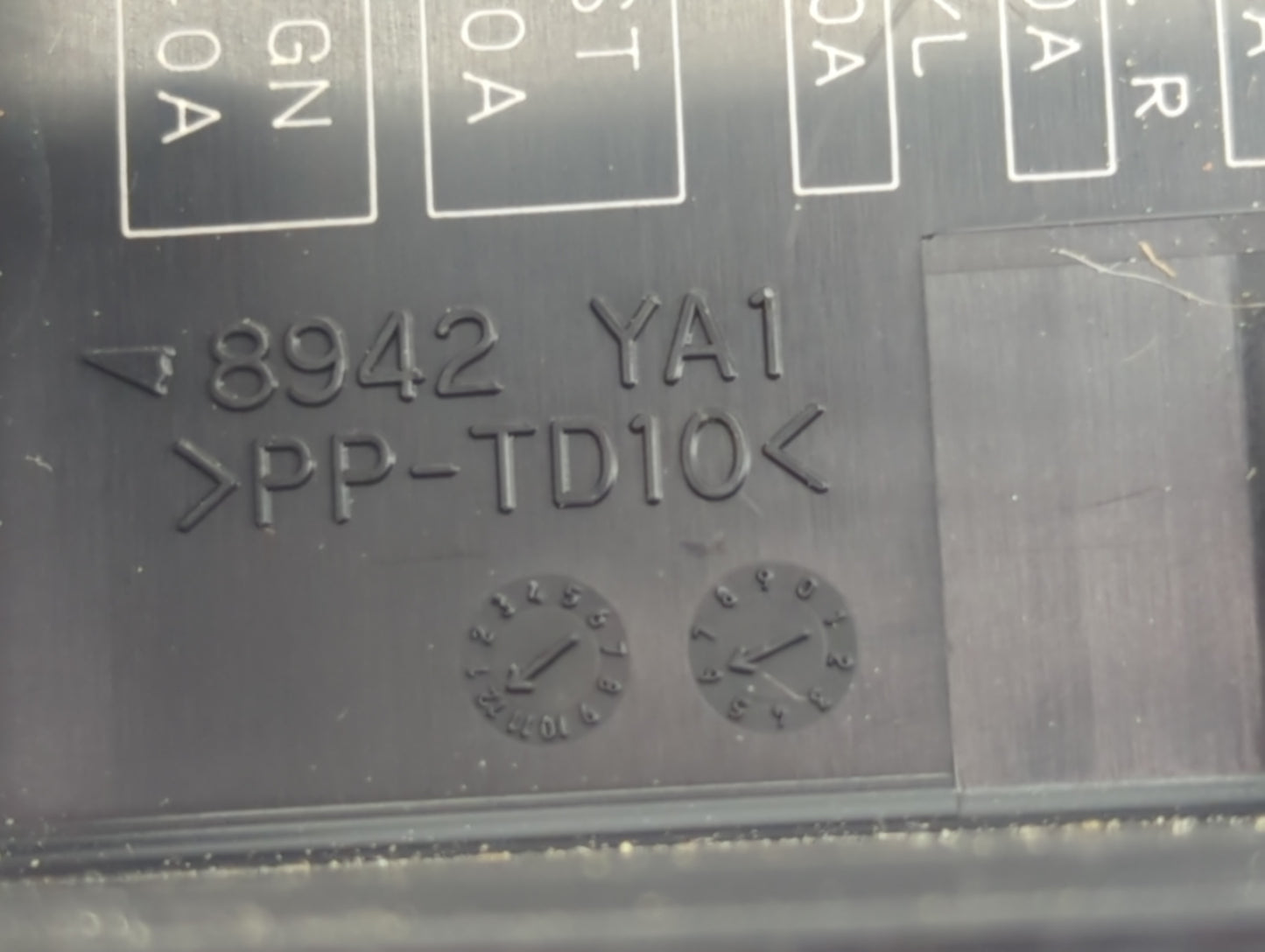 2006-2009 Suzuki Grand Vitara Fusebox Fuse Box Panel Relay Module P/N:8942 YA1 PP-TD10 Fits Fits 2006 2007 2008 2009 OEM Used Auto Parts - Oemusedautoparts1.com