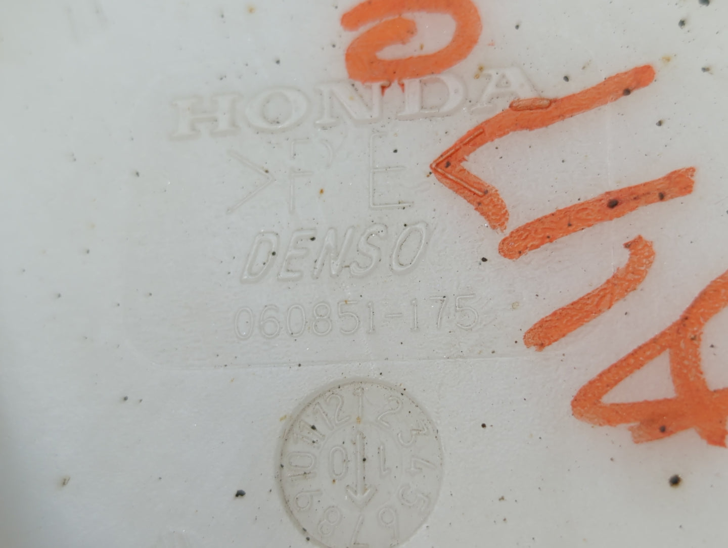 2005-2010 Honda Odyssey Windshield Washer Fluid Reservoir Bottle Oem - Oemusedautoparts1.com