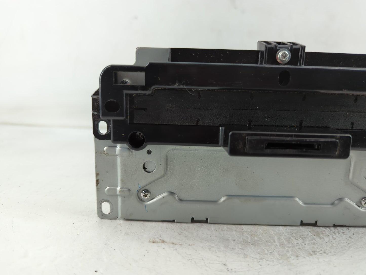 2015 Dodge Journey Radio AM FM Cd Player Receiver Replacement P/N:P68240129AA Fits OEM Used Auto Parts - Oemusedautoparts1.com