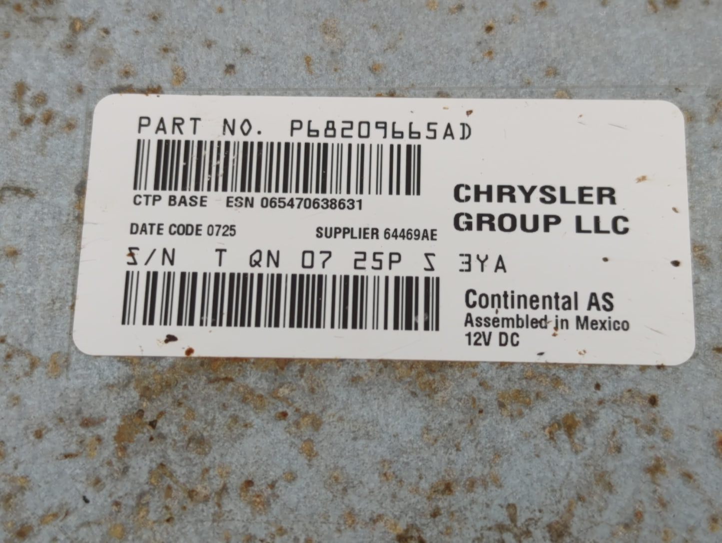 2018-2020 Dodge Journey Radio AM FM Cd Player Receiver Replacement P/N:P68209665AD Fits Fits 2018 2019 2020 OEM Used Auto Parts - Oemusedautoparts1.com