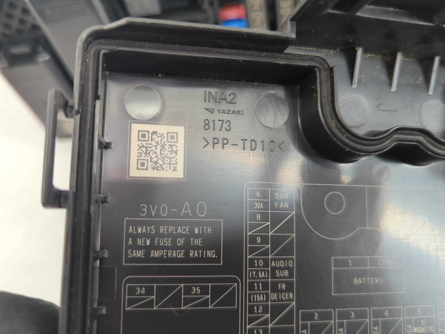 2023 Honda Hr-V Fusebox Fuse Box Panel Relay Module P/N:3V0-A0 Fits OEM Used Auto Parts - Oemusedautoparts1.com