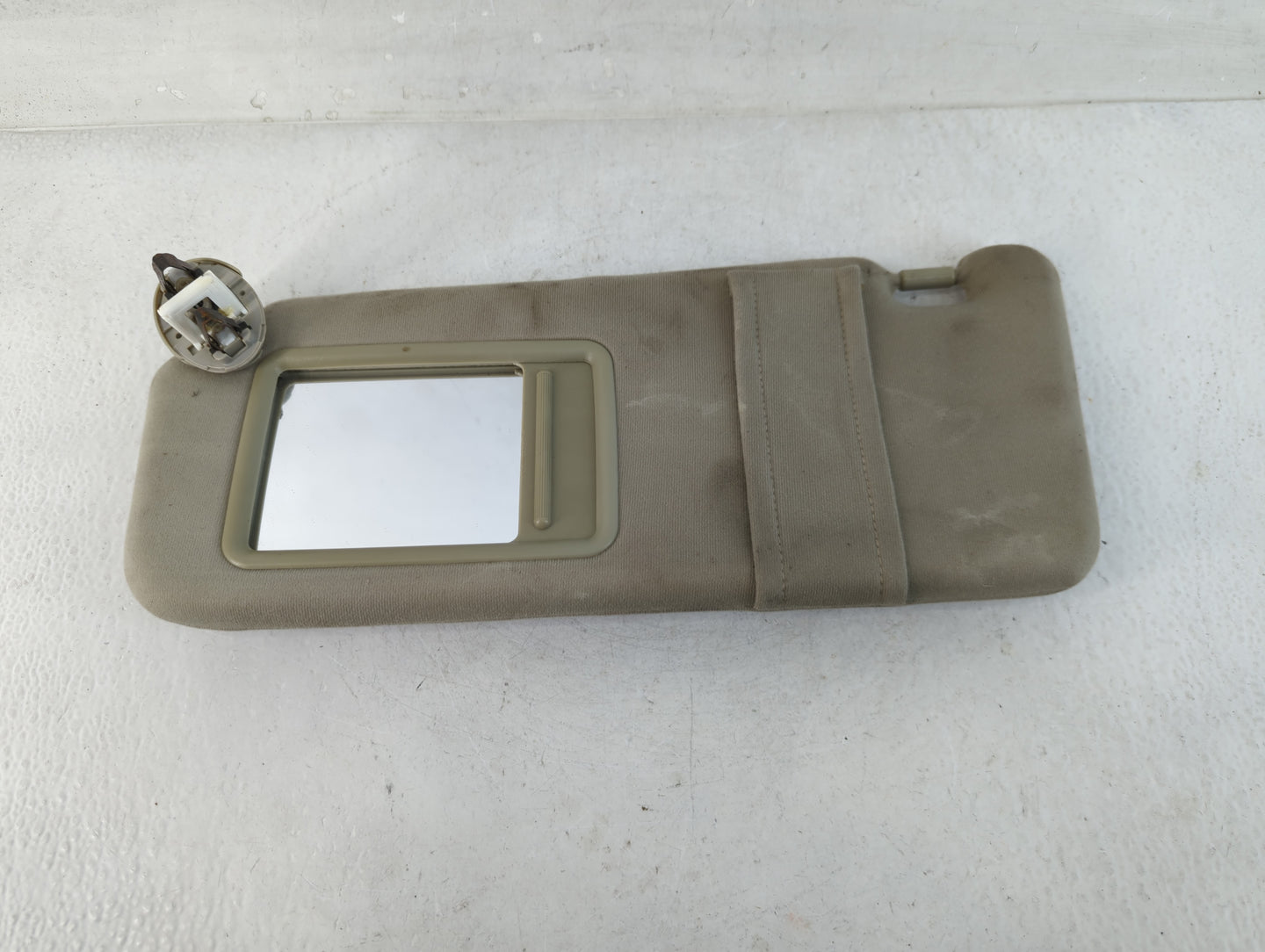 2007-2011 Toyota Camry Sun Visor Shade Replacement Driver Left Mirror Fits Fits 2007 2008 2009 2010 2011 OEM Used Auto Parts - Oemusedautoparts1.com