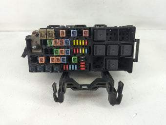 compare product 2008-2009 Ford Taurus X Fusebox Fuse Box Panel Relay Module P/N:8G1T-14A003-AC Fits Fits 2008 2009 OEM Used Auto Parts