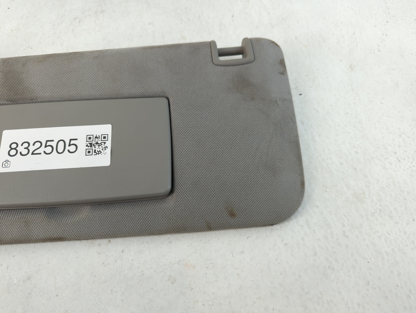 2017-2020 Chevrolet Trax Sun Visor Shade Replacement Driver Left Mirror Fits Fits 2017 2018 2019 2020 OEM Used Auto Parts - Oemusedautoparts1.com