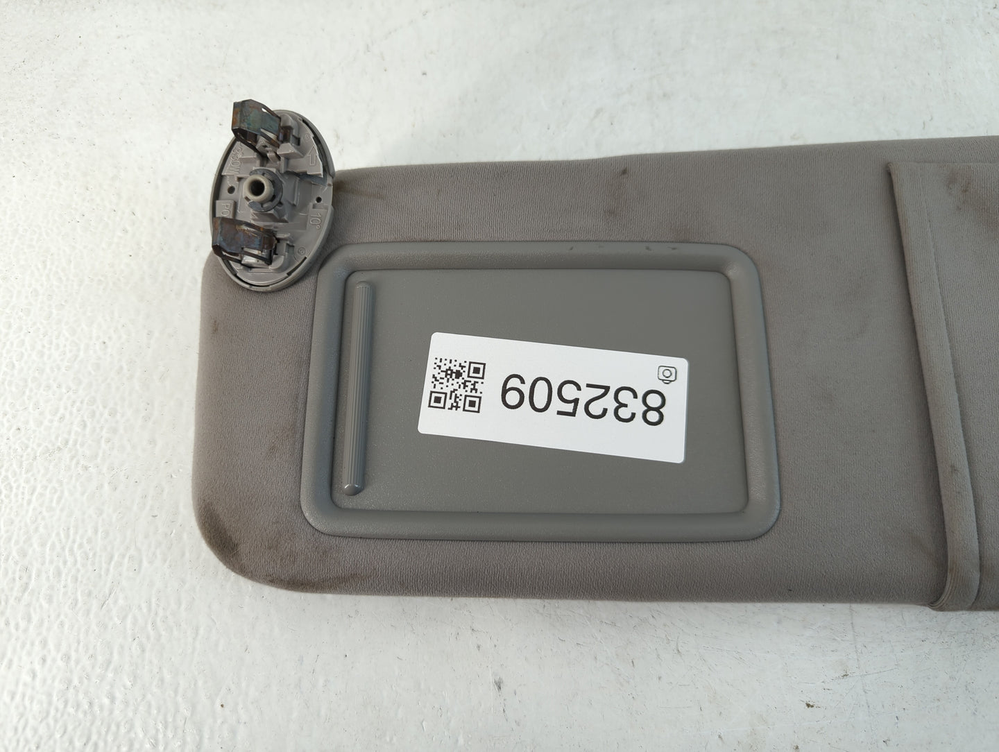 2007-2011 Toyota Camry Sun Visor Shade Replacement Driver Left Mirror Fits Fits 2007 2008 2009 2010 2011 OEM Used Auto Parts - Oemusedautoparts1.com