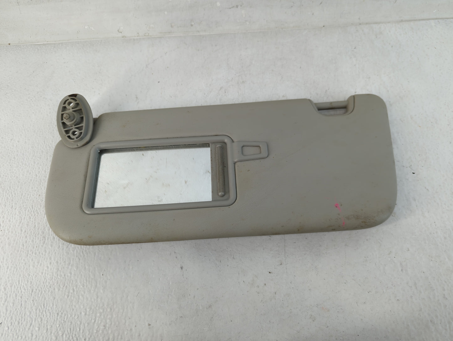 2014-2019 Kia Soul Sun Visor Shade Replacement Passenger Right Mirror Fits Fits 2014 2015 2016 2017 2018 2019 OEM Used Auto Parts - Oemusedautoparts1.com